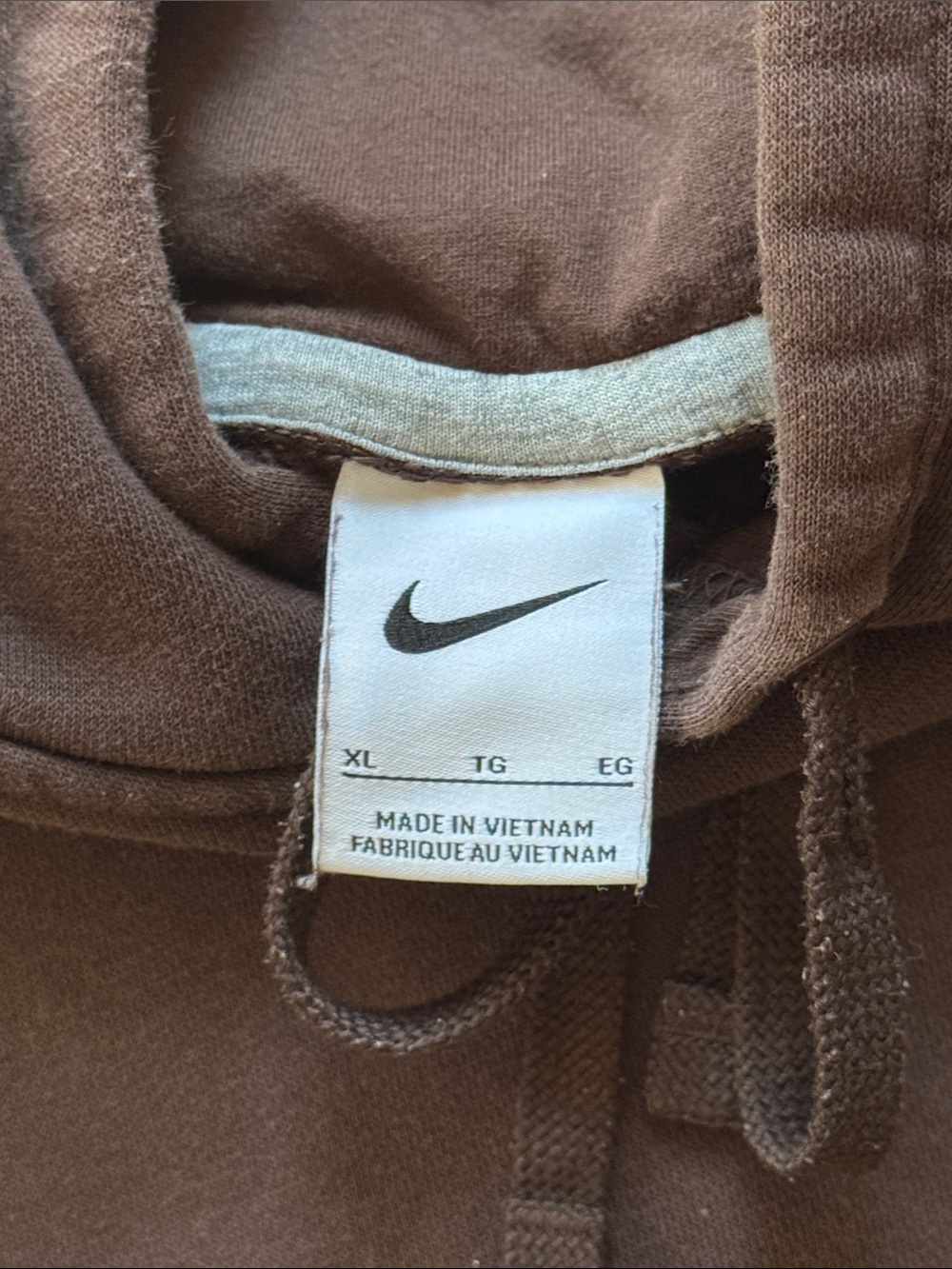 Nike Brown Hooded Sweatshirt with Tracktown Graphic - Picture 4 of 7